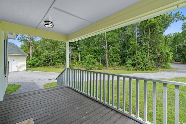 124 Wicklow Way, Pawleys Island, SC 29585 - deck featuring a yard