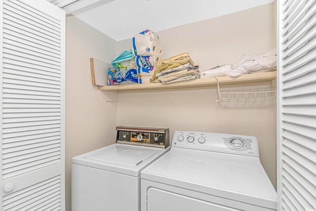4309 Beverly Ct, North Myrtle Beach, SC 29582 - washroom featuring washer and dryer