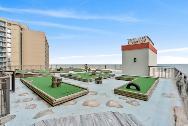 7200 N Ocean Blvd Unit 257, Myrtle Beach, SC 29572 - surrounding community with a putting area and a water view