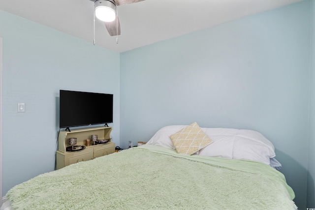 10071 Kings Rd, Myrtle Beach, SC 29572 - bedroom with a ceiling fan