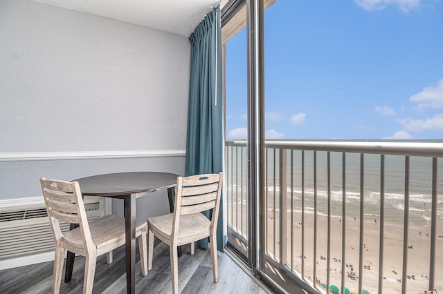 9550 Shore Dr Unit 1430, Myrtle Beach, SC 29572 - sunroom with view of water and beach