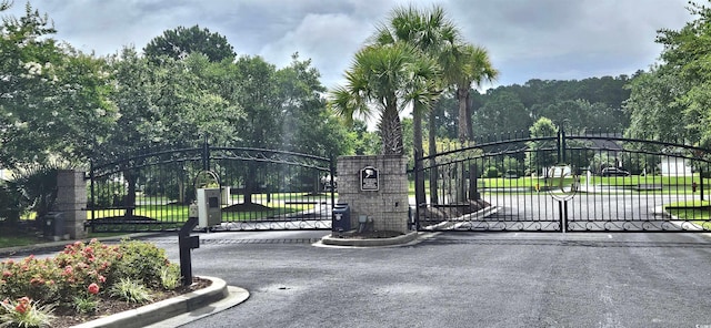 309 Outboard Dr, Murrells Inlet, SC 29576 - view of gate