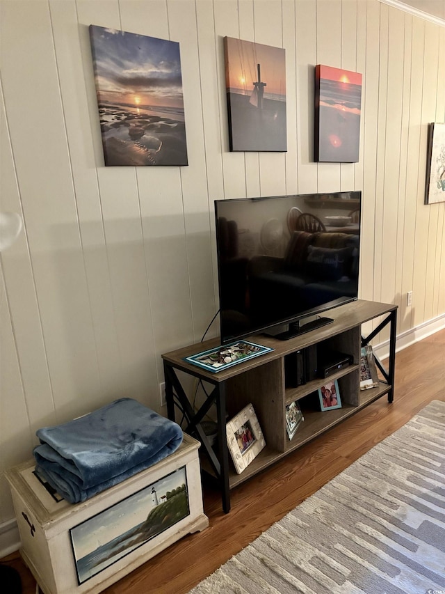 9501 Shore Dr Unit 323, Myrtle Beach, SC 29572 - living room featuring wood finished floors