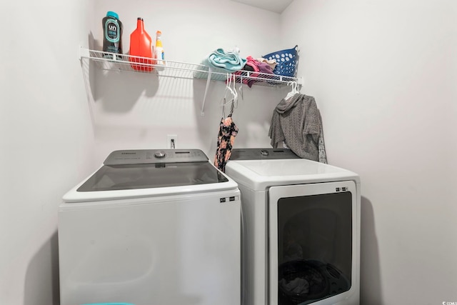 798 Woodland Farms Cir, Aynor, SC 29511 - laundry area with independent washer and dryer