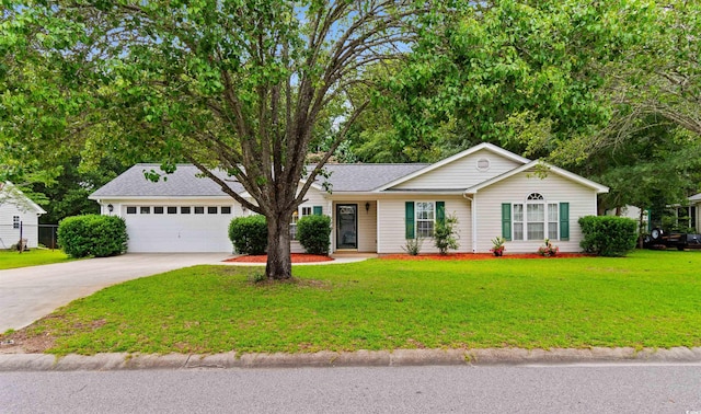 556 Crusade Cir, Conway, SC 29526 - single story home featuring concrete driveway, an attached garage, and a front lawn