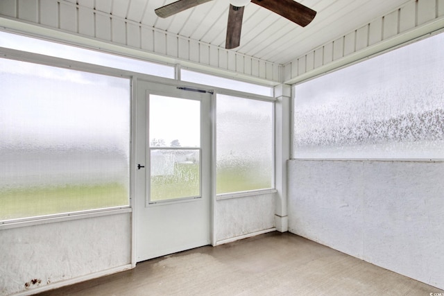 211 Seasons Trace Loop, Longs, SC 29568 - unfurnished sunroom featuring a ceiling fan