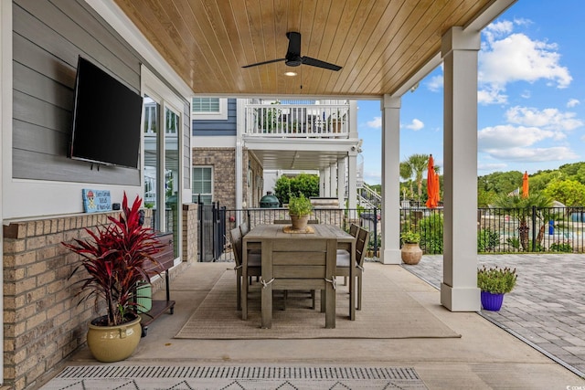 496 W Palm Dr, Myrtle Beach, SC 29579 - view of patio featuring outdoor dining space and ceiling fan