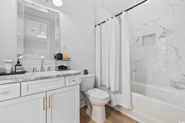 496 W Palm Dr, Myrtle Beach, SC 29579 - full bathroom featuring vanity, wood finished floors, shower / bath combination with curtain, and ornamental molding