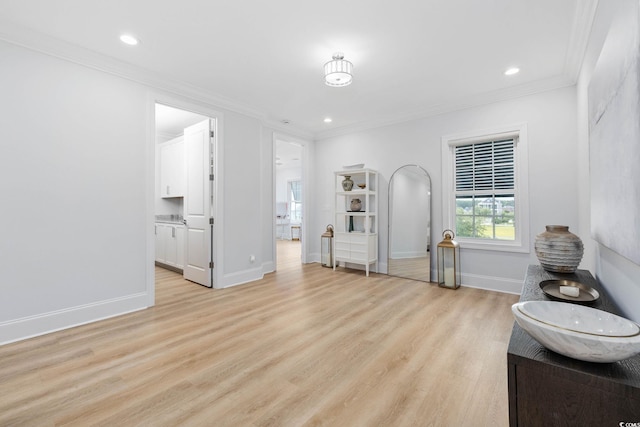 496 W Palm Dr, Myrtle Beach, SC 29579 - living room featuring crown molding, light wood-type flooring, and recessed lighting