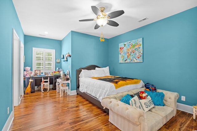 155 Preservation Cir, Pawleys Island, SC 29585 - bedroom with wood finished floors, a ceiling fan, and recessed lighting