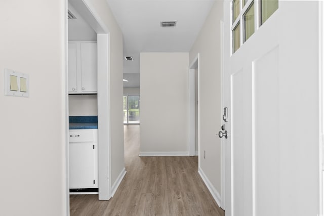 6576 Pebble Beach Cres, Myrtle Beach, SC 29588 - corridor featuring light wood-type flooring and baseboards