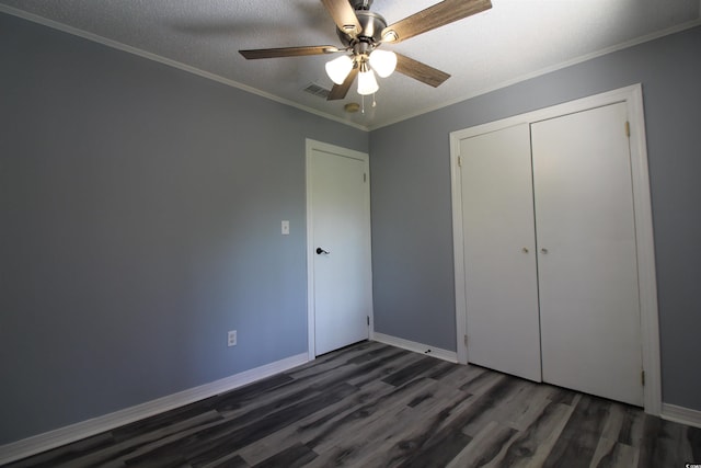 950 Forestbrook Rd Unit B-8, Myrtle Beach, SC 29588 - unfurnished bedroom with wood finished floors, crown molding, ceiling fan, a closet, and a textured ceiling