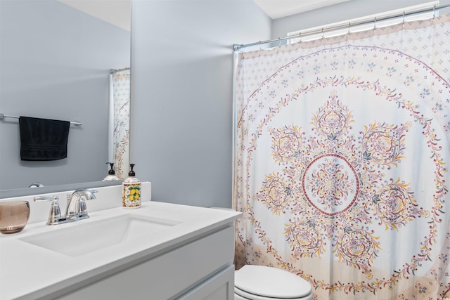 226 Calhoun Falls Dr, Myrtle Beach, SC 29579 - full bath with vanity and curtained shower
