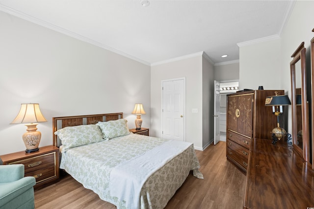 503 20th Ave N Unit 9D, North Myrtle Beach, SC 29582 - bedroom with wood finished floors, crown molding, and recessed lighting