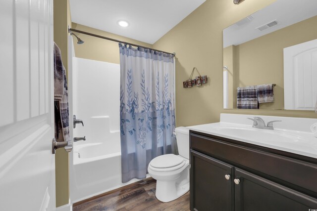 125 S Shore Dr Unit 204, Longs, SC 29568 - bedroom featuring light carpet and recessed lighting
