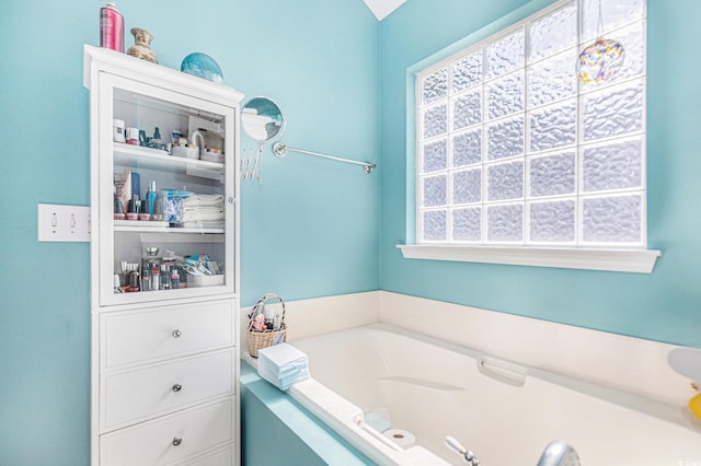 4610 Fringetree Dr, Murrells Inlet, SC 29576 - full bath with a garden tub