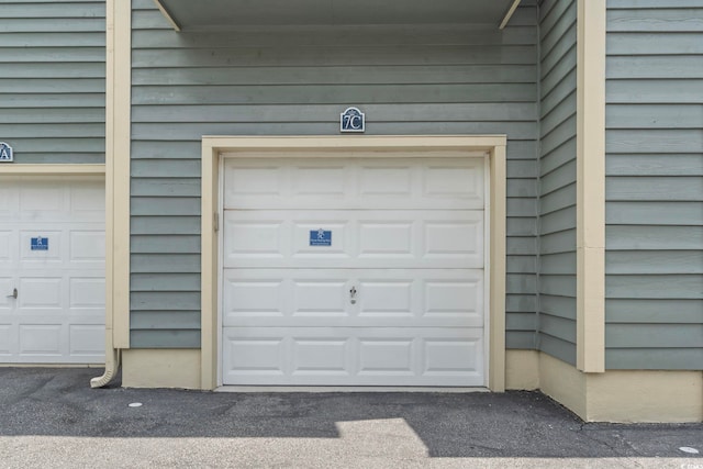824 Castleford Cir Unit 7C, Myrtle Beach, SC 29572 - view of garage