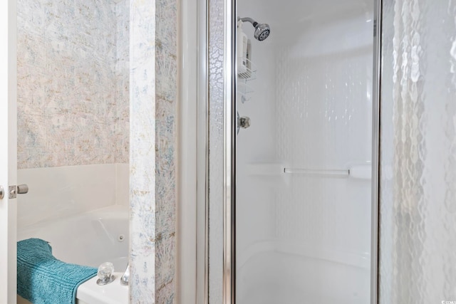 824 Castleford Cir Unit 7C, Myrtle Beach, SC 29572 - full bathroom featuring a shower and a tub with jets