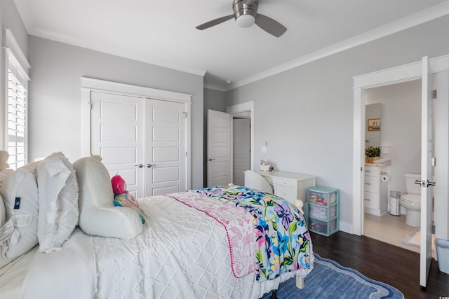 966 Crystal Water Way, Myrtle Beach, SC 29579 - bedroom with a closet, wood finished floors, crown molding, a ceiling fan, and connected bathroom