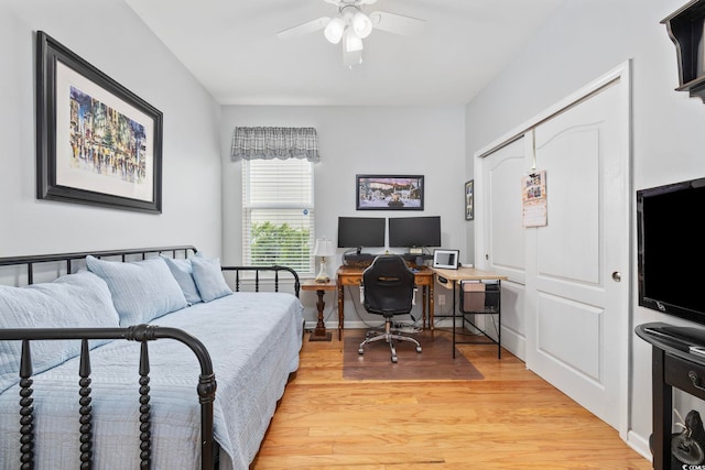 138 Copper Leaf Dr, Myrtle Beach, SC 29588 - bedroom featuring light wood-type flooring, a desk, a ceiling fan, and a closet