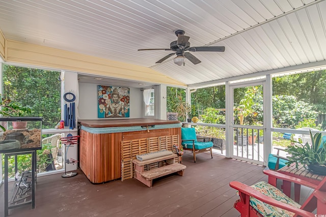 189 Aspen Loop, Pawleys Island, SC 29585 - sunroom / solarium featuring a jacuzzi, a ceiling fan, and vaulted ceiling