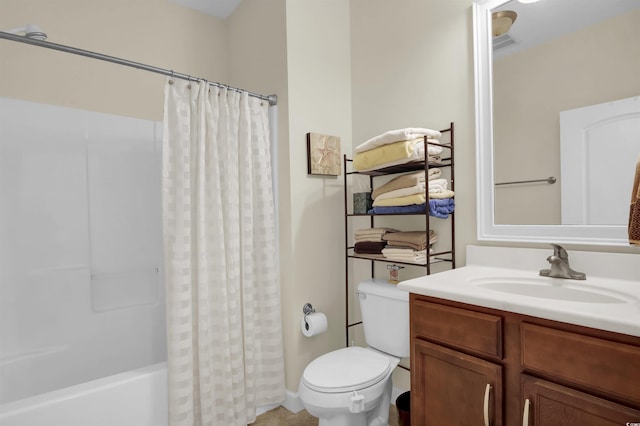 8855 Radcliff Dr NW Unit 50B, Calabash, NC 28467 - bathroom with vanity and shower / tub combo with curtain