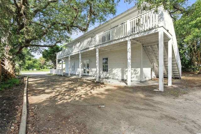 304 1st Ave N, Myrtle Beach, SC 29577 - view of home's exterior with a deck