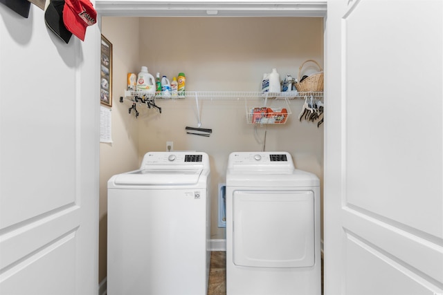 413 Goldenrod Cir Unit 2B, Little River, SC 29566 - laundry area featuring washing machine and dryer