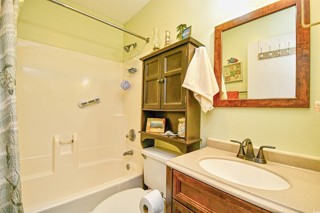 1025 Plantation Dr Unit 2413/2414, Little River, SC 29566 - full bathroom featuring shower / bath combo with shower curtain and vanity