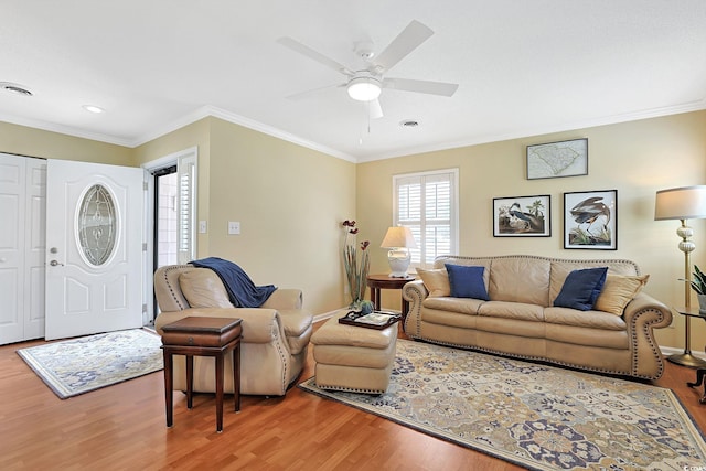 709 Jerdon Cir N, Myrtle Beach, SC 29582 - living area featuring wood finished floors, ceiling fan, crown molding, and recessed lighting
