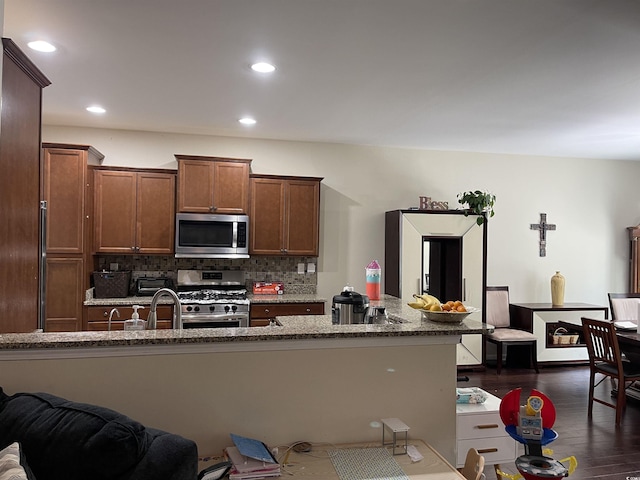 340 Barony Dr, Conway, SC 29526 - photo 6