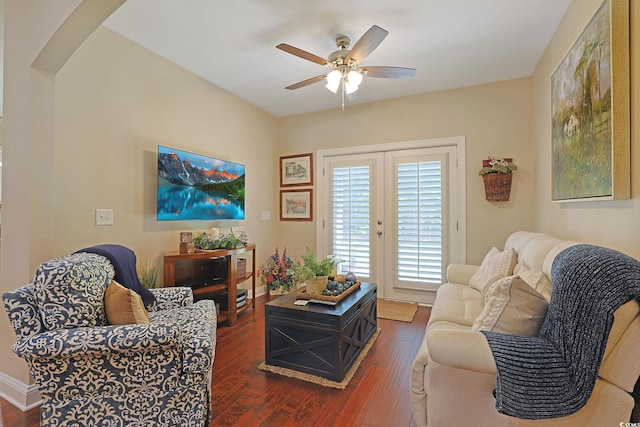 428 Arlington Cir, Murrells Inlet, SC 29576 - living room featuring ceiling fan, dark wood finished floors, and arched walkways