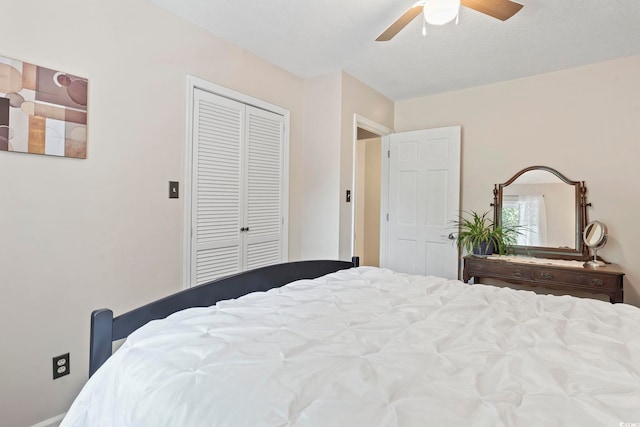 1575 Victoria Ln, Myrtle Beach, SC 29577 - bedroom featuring a closet and a ceiling fan