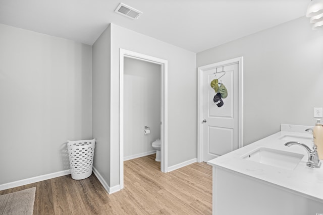 317 Truce St, Myrtle Beach, SC 29588 - laundry area featuring a sink and light wood finished floors
