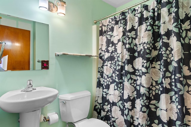 1272 Park Hill Dr, Conway, SC 29526 - bathroom featuring toilet and curtained shower