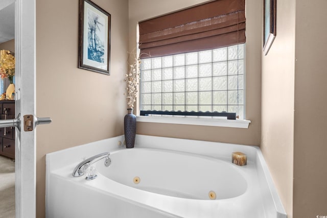 2611 Ringneck Trl, Myrtle Beach, SC 29588 - full bath with a tub with jets