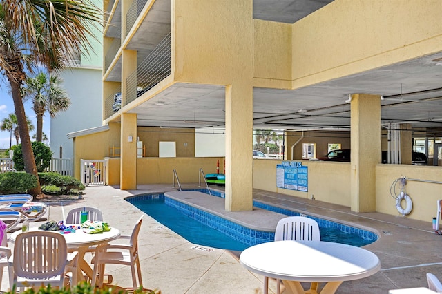 5404 N Ocean Blvd Unit 11-D, North Myrtle Beach, SC 29582 - indoor pool featuring a patio