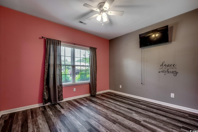 365 Lenox Dr, Conway, SC 29526 - spare room with wood finished floors and a ceiling fan
