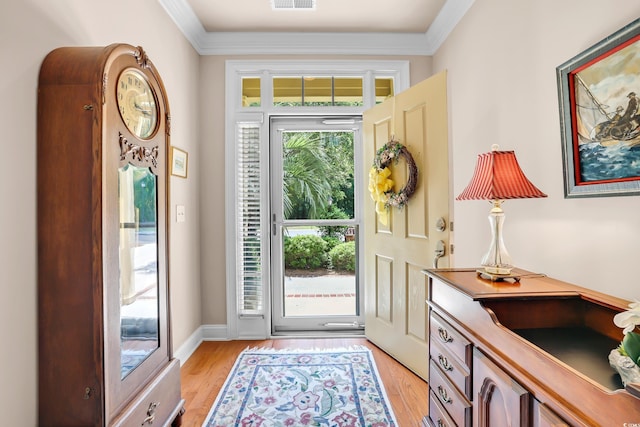 431 Huntington Lake Cir Unit 80, Pawleys Island, SC 29585 - foyer with ornamental molding and light wood-style flooring