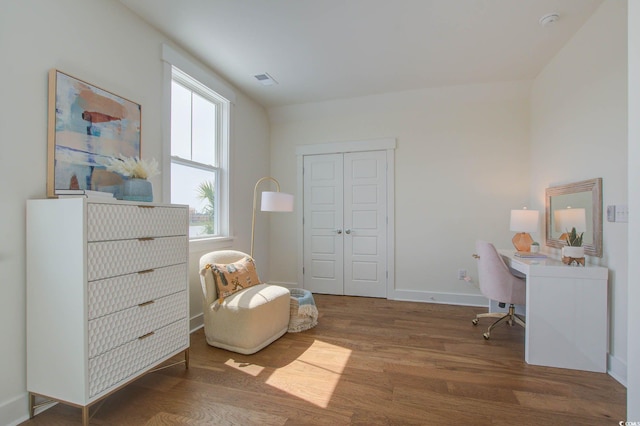 1627 Sayebrook Pkwy, Myrtle Beach, SC 29588 - living area featuring wood finished floors and a desk