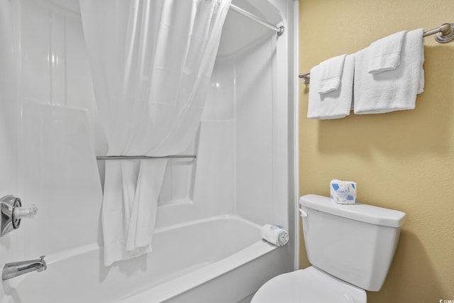 6900 N Ocean Blvd Unit 834, Myrtle Beach, SC 29572 - bathroom featuring shower / tub combo with curtain and toilet