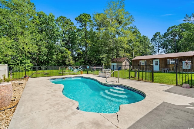 528 George Washington Trl, Georgetown, SC 29440 - view of swimming pool featuring a patio and view of scattered trees