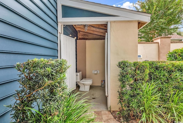 315 14th Ave N, Surfside Beach, SC 29575 - bathroom featuring toilet