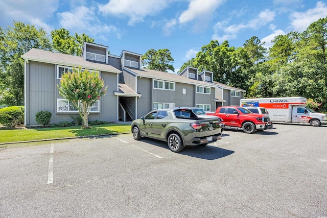 10301 N Kings Hwy Unit 21-4, Myrtle Beach, SC 29572 - view of front facade featuring uncovered parking