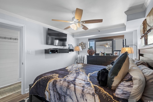 5511 N Ocean Blvd Unit 902, Myrtle Beach, SC 29577 - bedroom with wood finished floors, crown molding, and a ceiling fan