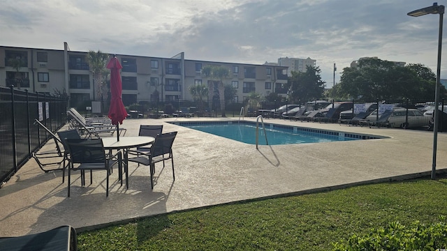 405 21st Ave S Unit 2J, North Myrtle Beach, SC 29582 - community pool with a patio area