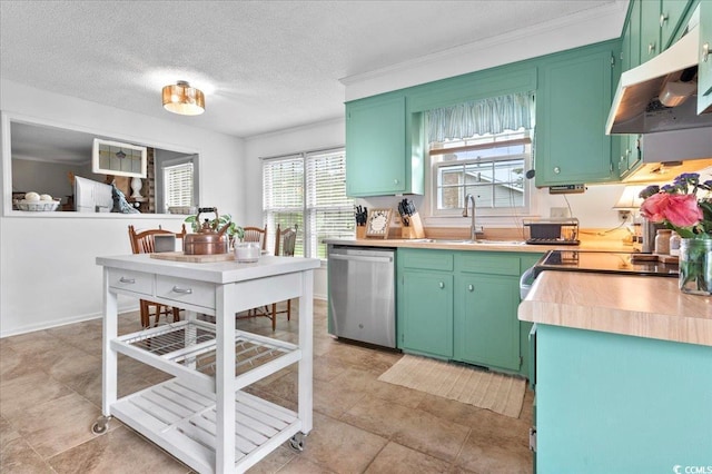 322 Azalea Ave, Marion, SC 29571 - kitchen featuring dishwasher, under cabinet range hood, light countertops, a textured ceiling, and crown molding