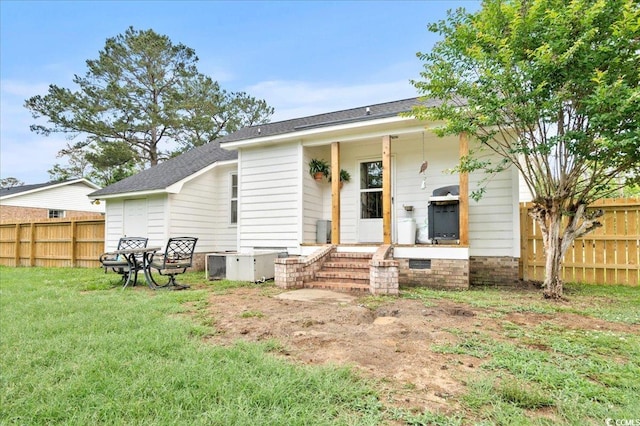 322 Azalea Ave, Marion, SC 29571 - rear view of property with roof with shingles