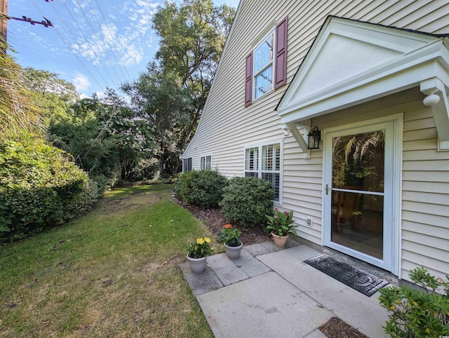 50 Pawleys Place Dr Unit 50, Pawleys Island, SC 29585 - view of grassy yard featuring a patio area