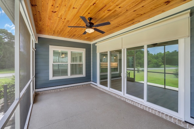 529 Oak Lawn Rd, Georgetown, SC 29440 - unfurnished sunroom featuring ceiling fan